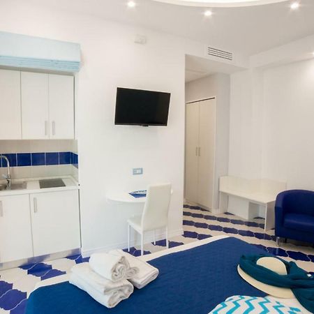 Marilisa Holidays Майори Экстерьер фото