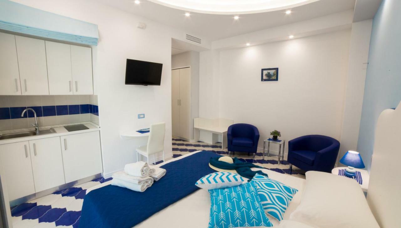 Marilisa Holidays Майори Экстерьер фото
