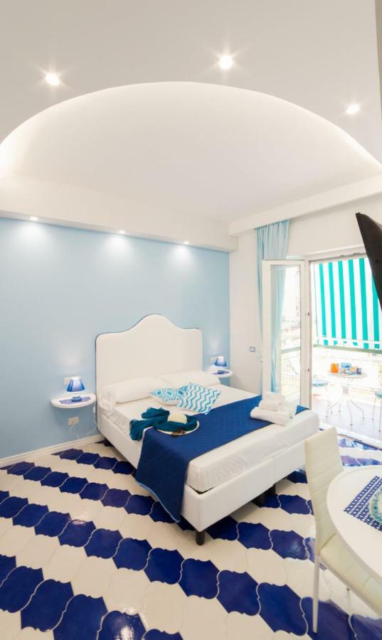 Marilisa Holidays Майори Экстерьер фото